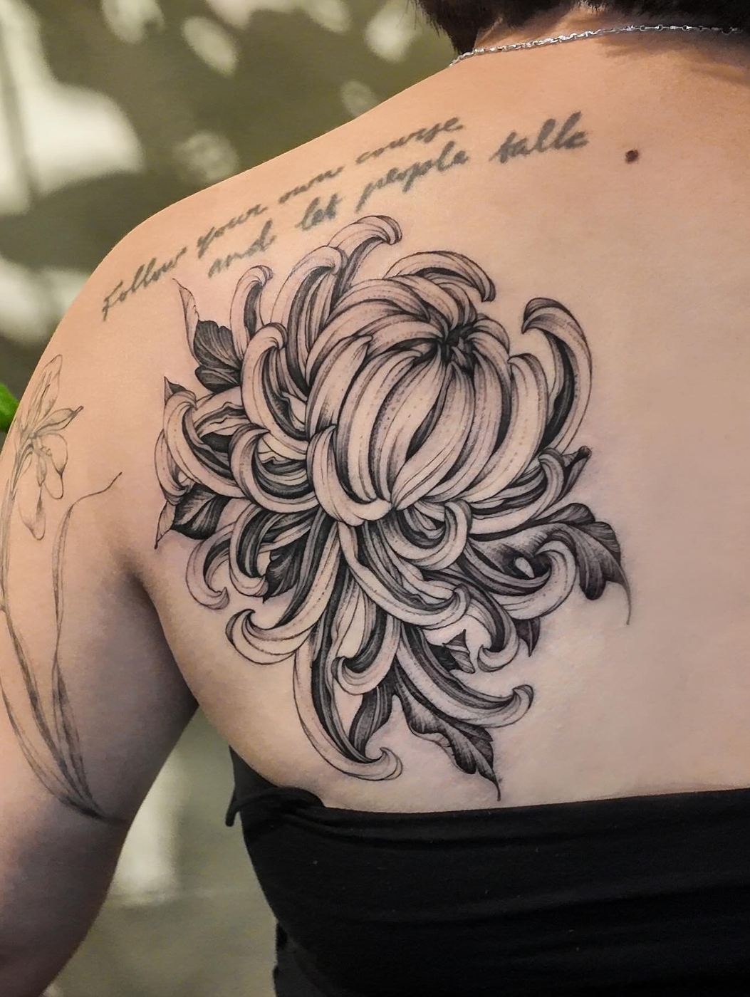 NASH 刺青作品:秋菊(Chrysanthemum)