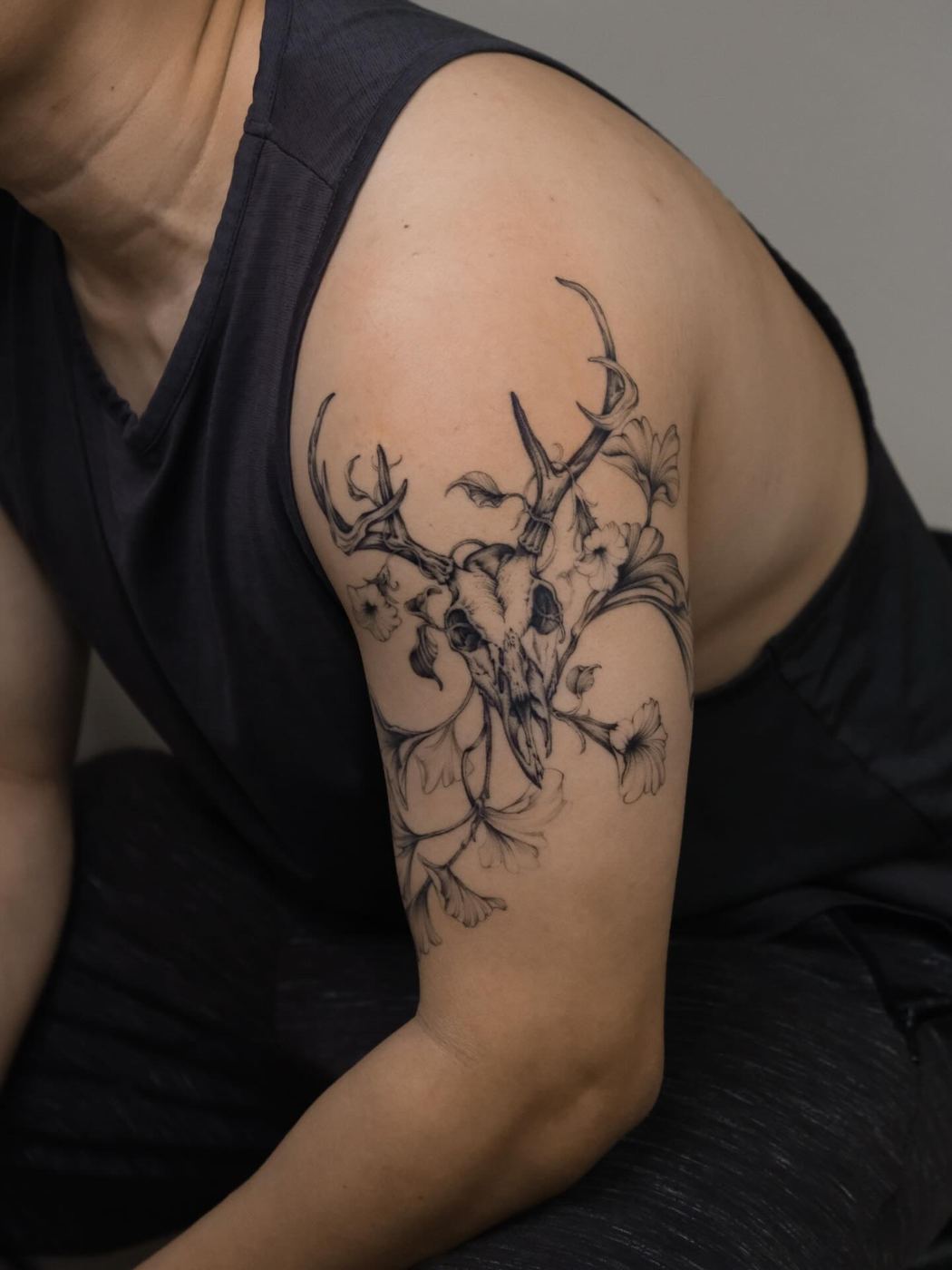 NASH 刺青作品:鹿谷牽牛與銀杏(Morning Glory, Ginkgo & Deer)
